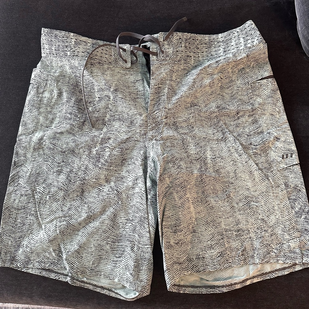 Men’s Lululemon State Boardshort Ulined 9”